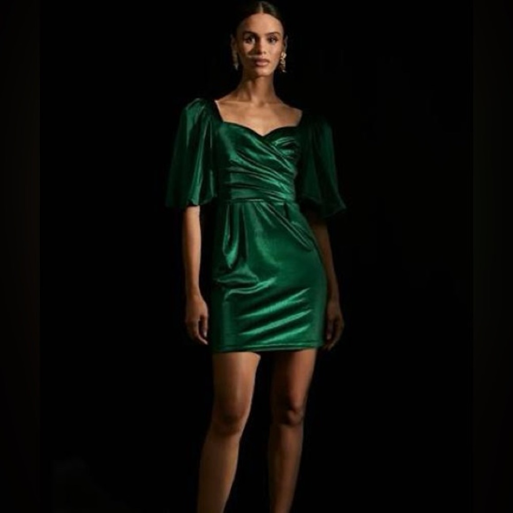 NWT Krisa Emerald Wrap Front Sweetheart Mini Dress Size M